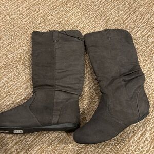 NWT Black Suede Women's Boots
